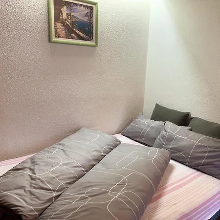 Gemuetliche Naehe Schloss Benrath & Rhein Urdenbach Appartement Düsseldorf