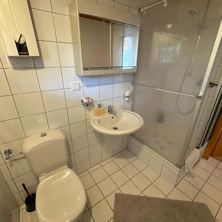 Gemuetliche Naehe Schloss Benrath & Rhein Urdenbach Düsseldorf