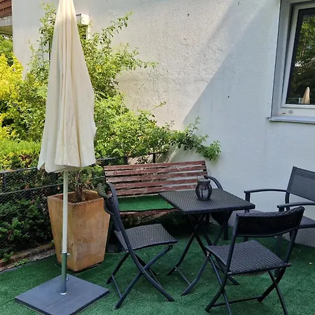 Gemuetliche Naehe Schloss Benrath & Rhein Urdenbach